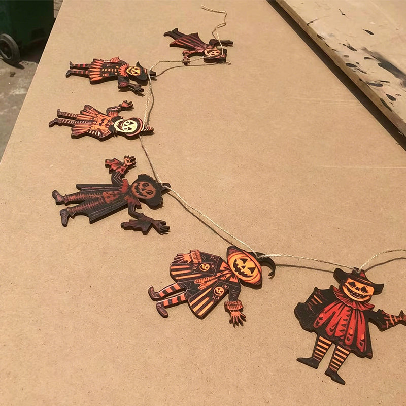 🎃 Vintage Halloween Pumpkin Character Garland – Retro Spooky Hanging Decor 👻