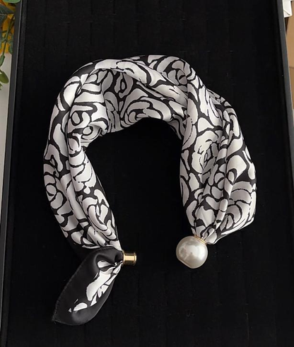 🔥HOT SALE🔥 Pearl Buckle Closure Printed Scarf