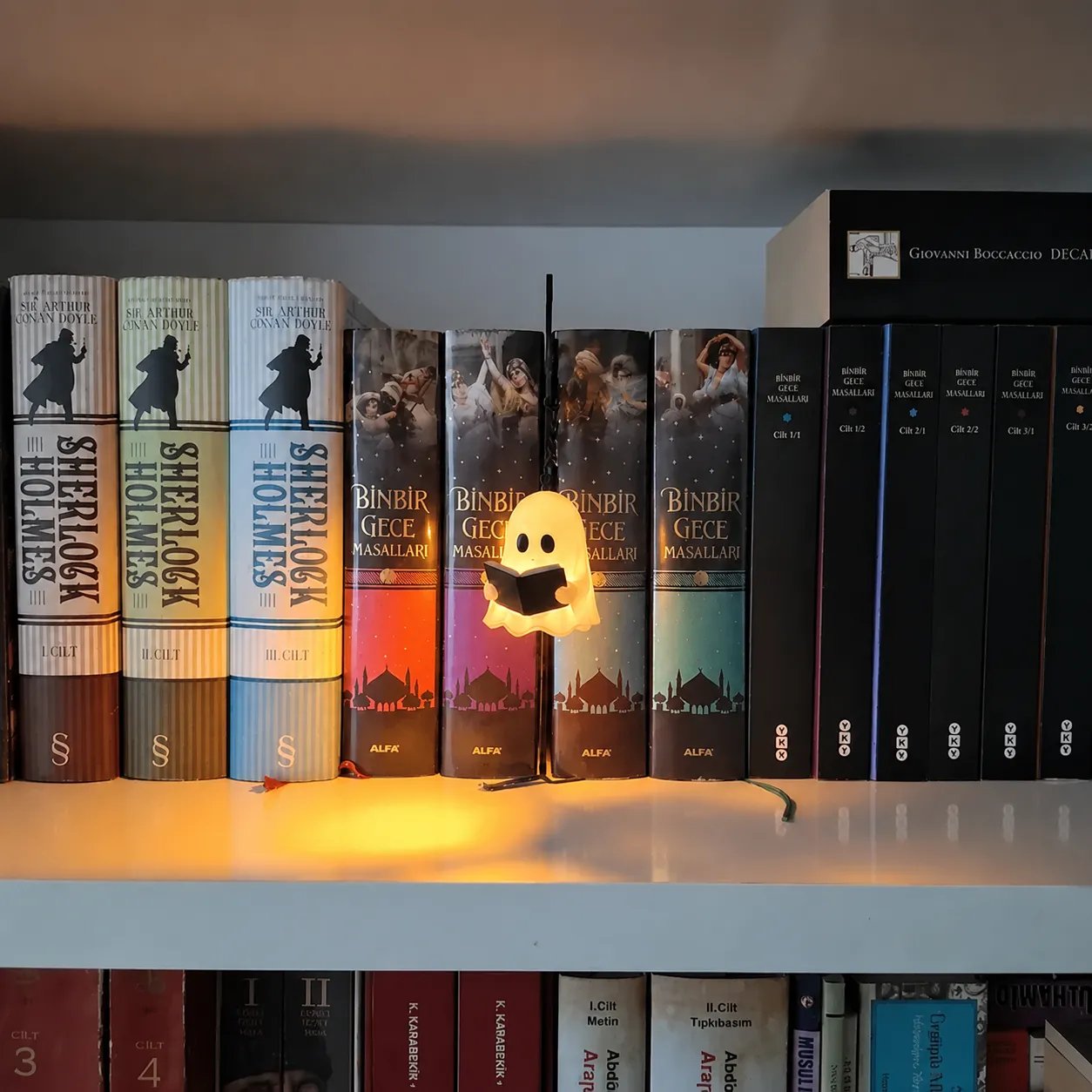 🔥 Ghost Bookshelf Lantern for Cozy Reading Corners 👻📚