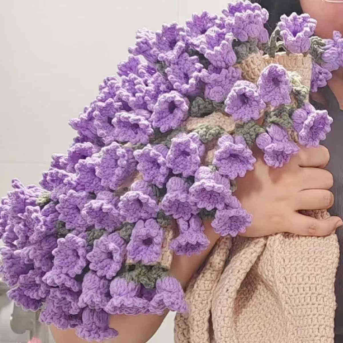 💐Hand-Woven Floral Blanket🌸 — A Bouquet That Never Fades