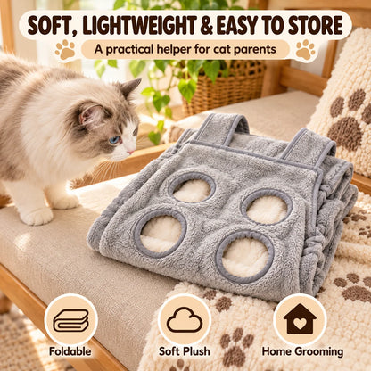 Cat Grooming Apron with Paw Openings – Hands-Free Cat Nail Trimming Holder for Easier At-Home Grooming