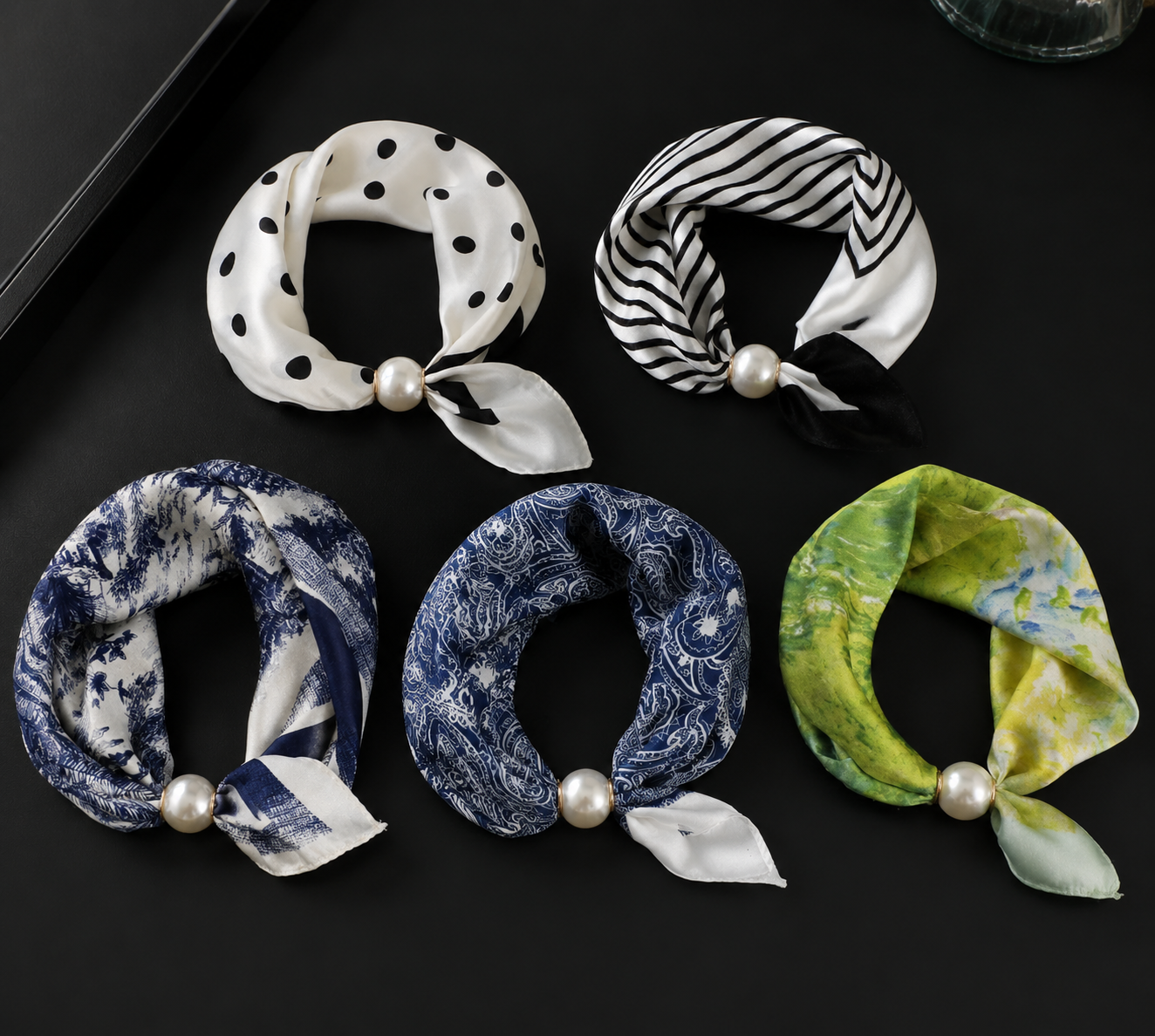 🔥HOT SALE🔥 Pearl Buckle Closure Printed Scarf
