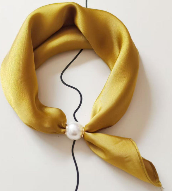 🧣 Effortless Glamour: Pop-On Pearl Necklace Scarf ✨