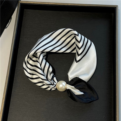 🔥HOT SALE🔥 Pearl Buckle Closure Printed Scarf
