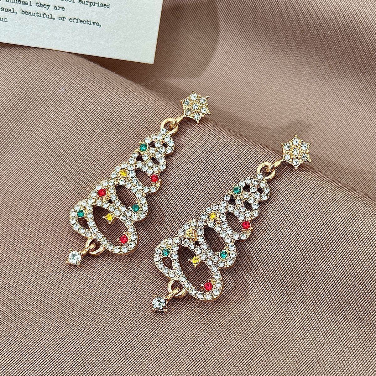 🎄💎 Christmas Tree Drop Earrings — Sparkling & Stylish Holiday Jewelry