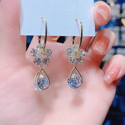 💖 Floral Crystal Drop Earrings