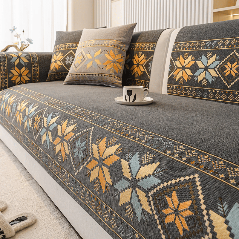🌸 Non-Slip Bohemian Chenille Sofa Cushion Cover – Soft, boho pattern & machine washable – Non-slip backing, fits most sofas – perfect for cozy home decor or pet-friendly spaces 🐾