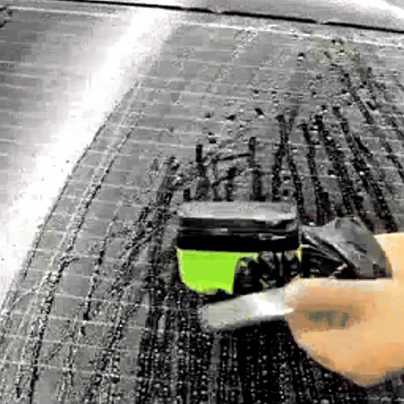 Brosse Anti-Film Gras pour Pare-Brise 2.0 – Une Vision Plus Nette par Tous les Temps