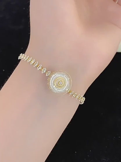 🌻💎 Chic Sunflower Bracelet – Adjustable, Sparkling & Perfect for Any Occasion